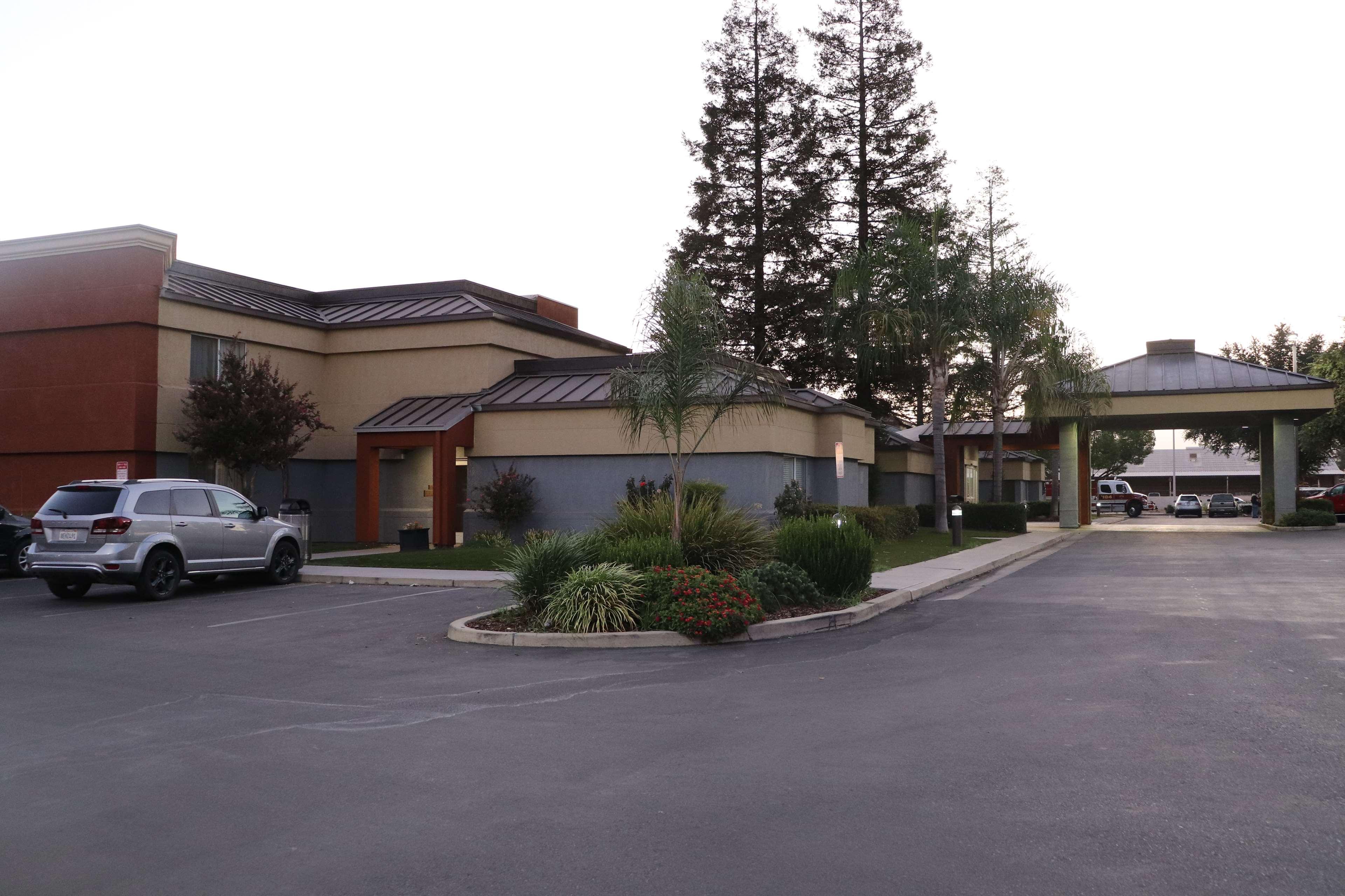 Best Western Porterville Inn Экстерьер фото