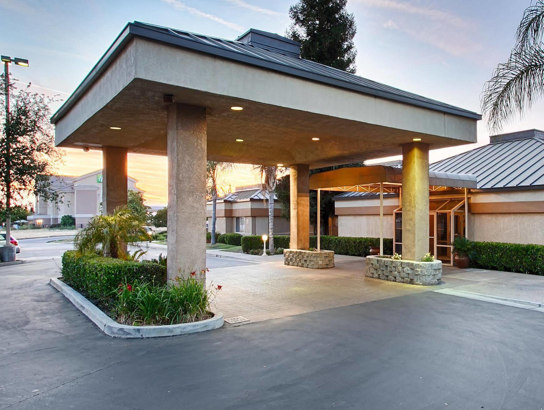 Best Western Porterville Inn Экстерьер фото
